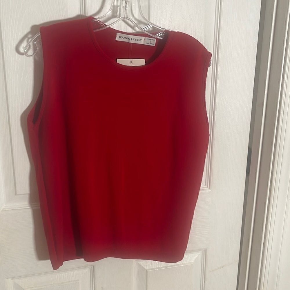 Karen Lessly Pullover Sleeveless Top